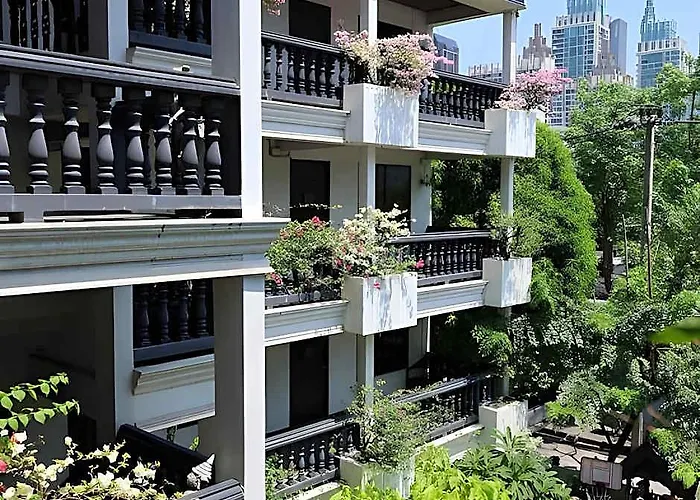 Hotel Borarn House 3*