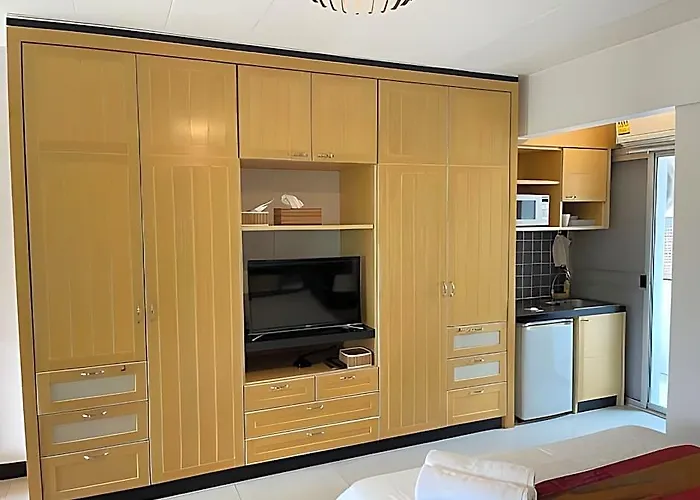 Borarn House 3*